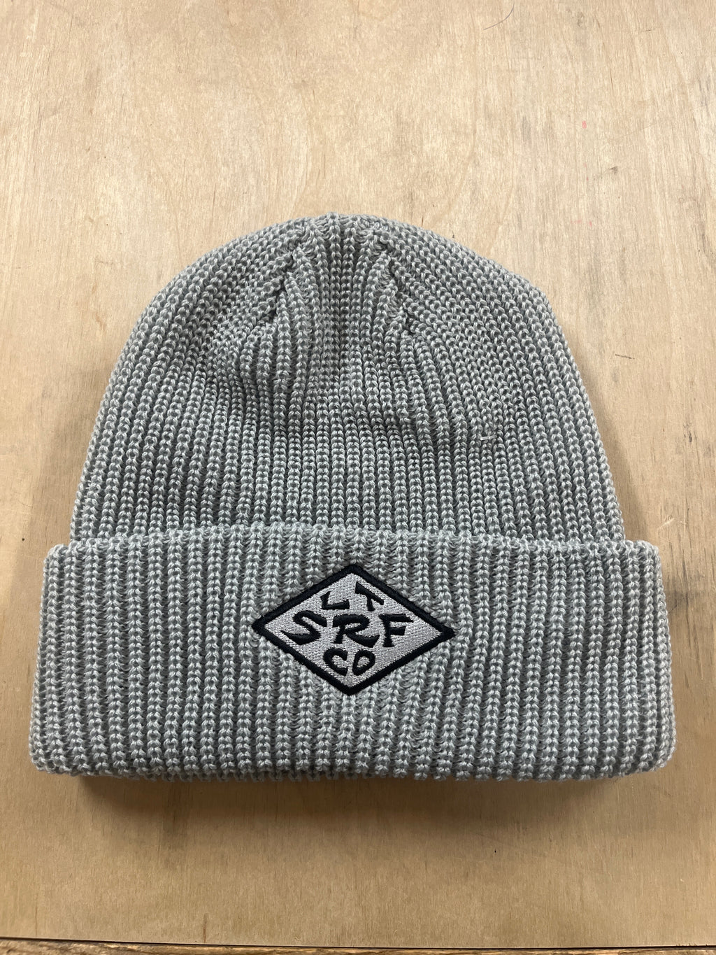 Accent Toque Embroidered Diamond Logo