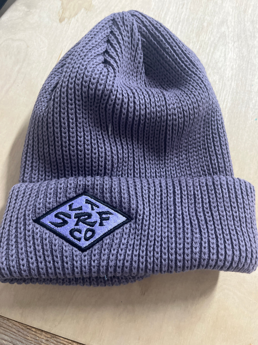Accent Toque Embroidered Diamond Logo
