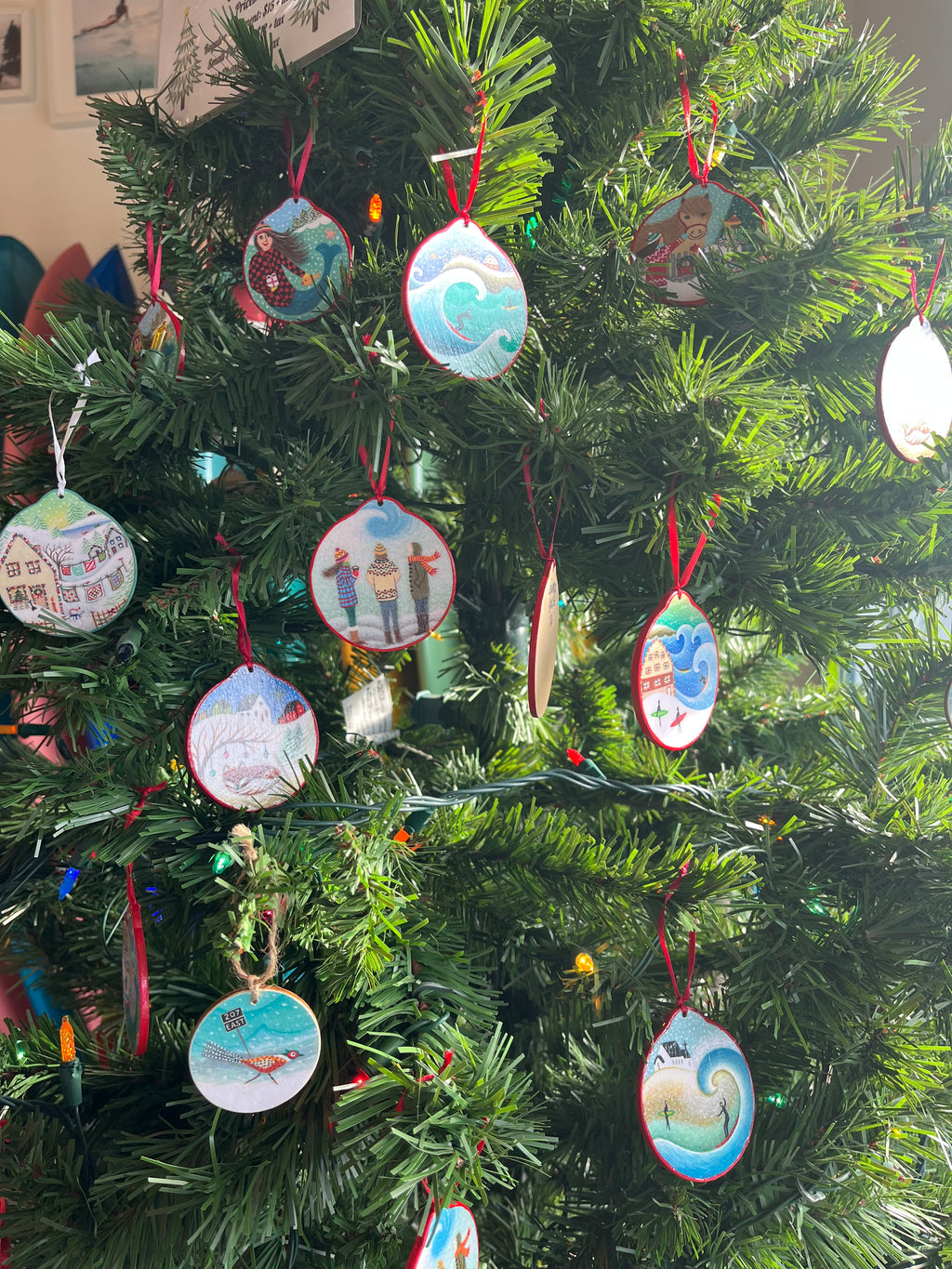 Krooked House Ornaments 2025 / 2026