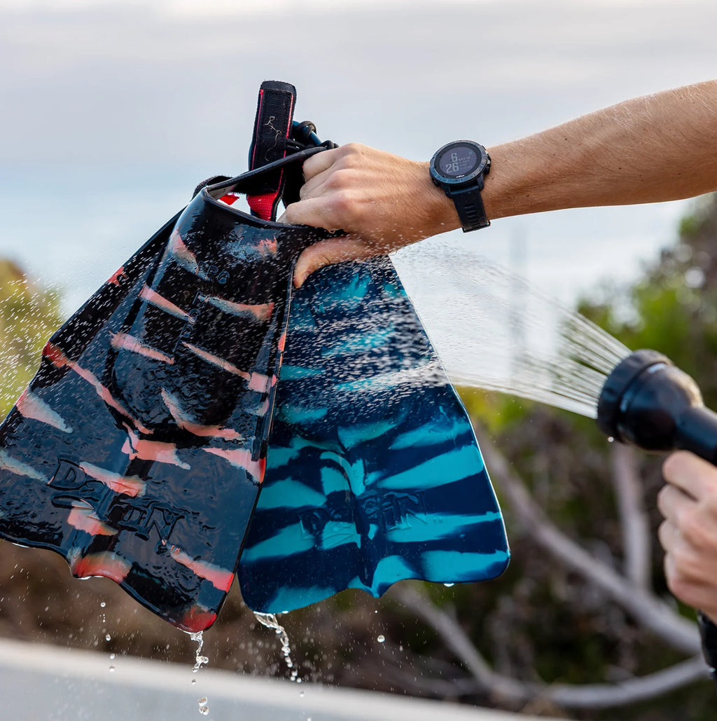 BeachBox Shower Tank with Shower Mount